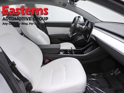 Used 2018 Tesla Model 3 Long Range image 21