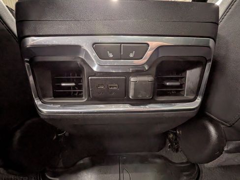 Used 2021 GMC Sierra 1500 AT4 w/ AT4 Premium Package AWD/4WD image 9