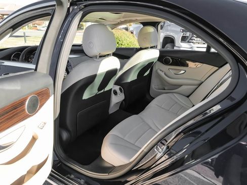 Used 2018 Mercedes-Benz C 300 Sedan image 43