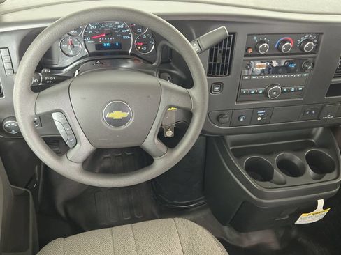 New 2026 Chevrolet Express 2500 w/ Communications Package RWD image 29