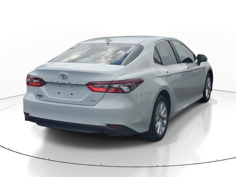 Certified 2024 Toyota Camry LE FWD image 6