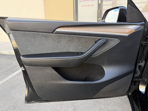 Used 2024 Tesla Model Y Performance AWD/4WD image 20