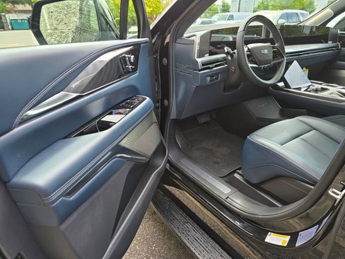 New 2025 Cadillac Escalade IQ Sport 2 image 24