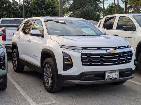 Used 2026 Chevrolet Equinox LT w/ LPO, Floor Liner Package image 2