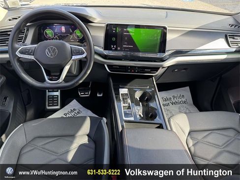 Certified 2025 Volkswagen Atlas Peak Edition SE image 13