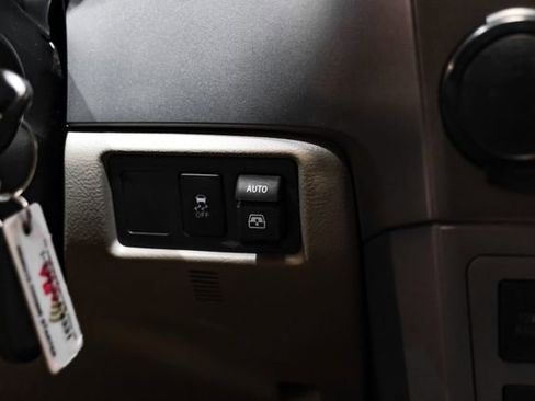 Used 2015 Toyota Sequoia Platinum image 32