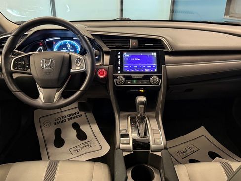 Used 2017 Honda Civic EX image 9