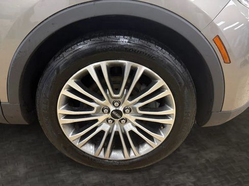 Used 2017 Lincoln MKX Reserve w/ Lincoln MKX Climate Package AWD/4WD image 38