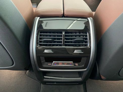 Used 2026 BMW X5 xDrive50e w/ Premium Package AWD/4WD image 31