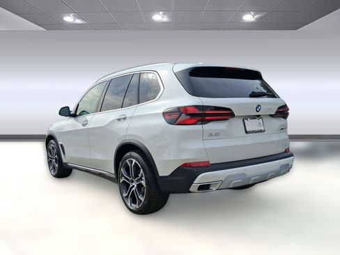 Used 2026 BMW X5 xDrive40i w/ Climate Comfort Package AWD/4WD image 3