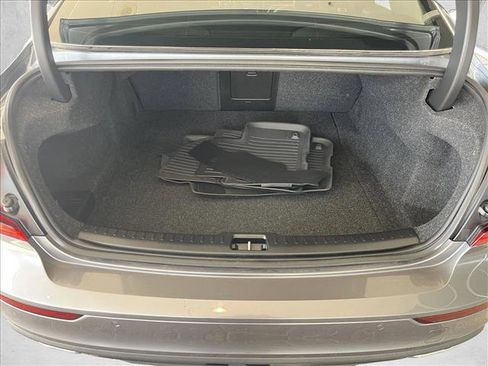 Used 2021 Volvo S60 T5 Momentum w/ Premium Package image 20