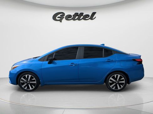 Used 2022 Nissan Versa SR w/ Convenience Package image 5