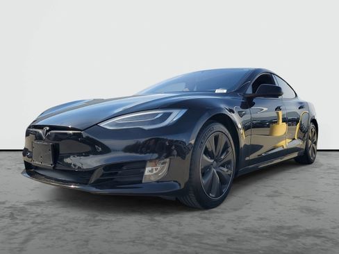 Used 2021 Tesla Model S Long Range Plus image 2