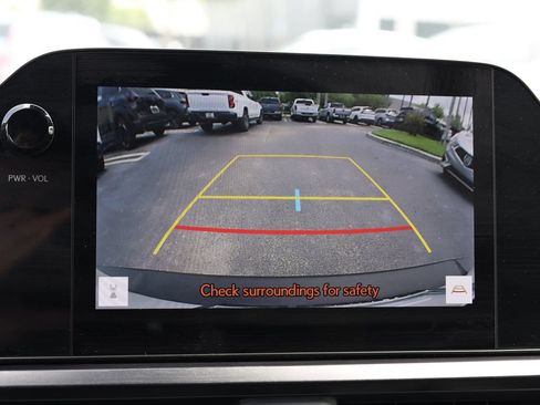 Used 2025 Lexus UX 300h FWD image 29