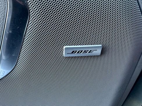 Used 2024 Chevrolet Suburban LT image 34