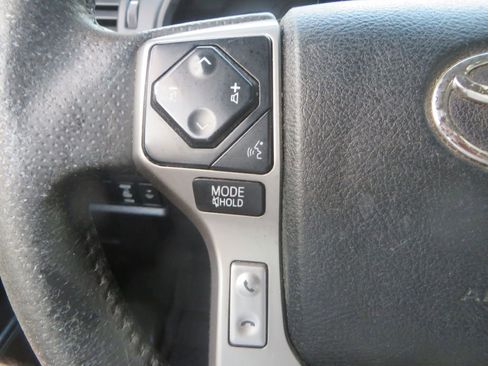 Used 2022 Toyota 4Runner SR5 image 14