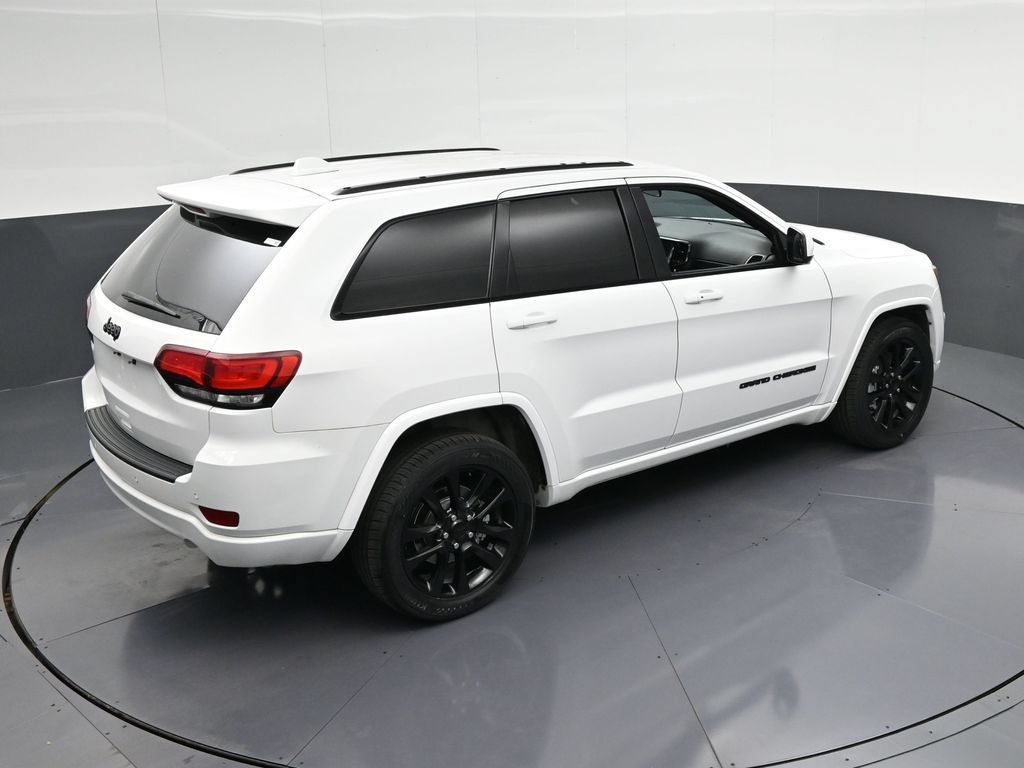 Used 2021 Jeep Grand Cherokee Laredo X RWD image 22