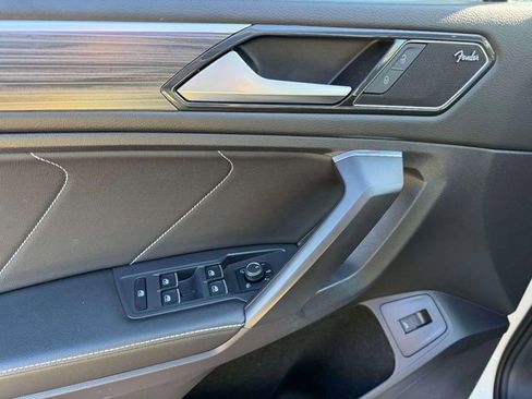 Used 2022 Volkswagen Tiguan SEL R-Line image 21