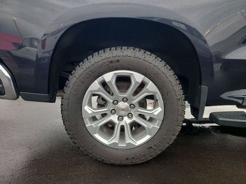 Used 2023 Chevrolet Silverado 1500 LTZ w/ LTZ Premium Package image 17