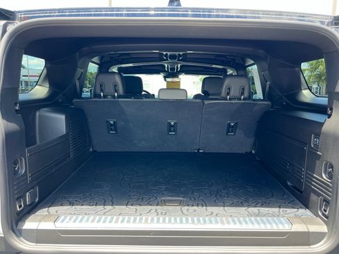 Used 2025 GMC Hummer EV 2X AWD/4WD image 23