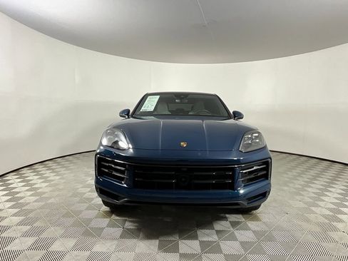 Used 2025 Porsche Cayenne S image 8
