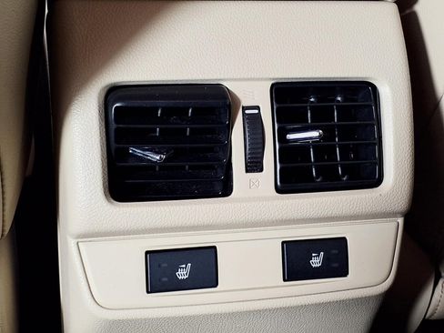 Used 2016 Subaru Outback 2.5i Limited image 12