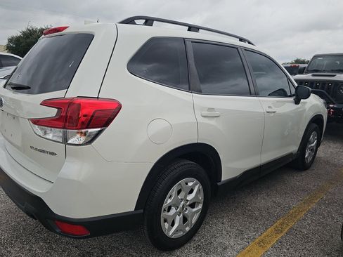 Used 2022 Subaru Forester AWD/4WD image 6