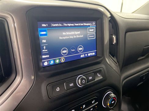 Used 2022 Chevrolet Silverado 2500 Custom w/ Gooseneck/5TH Wheel Package image 13