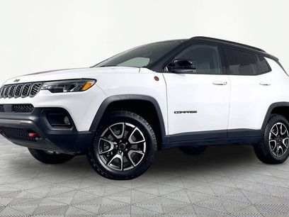 Used 2025 Jeep Compass Trailhawk