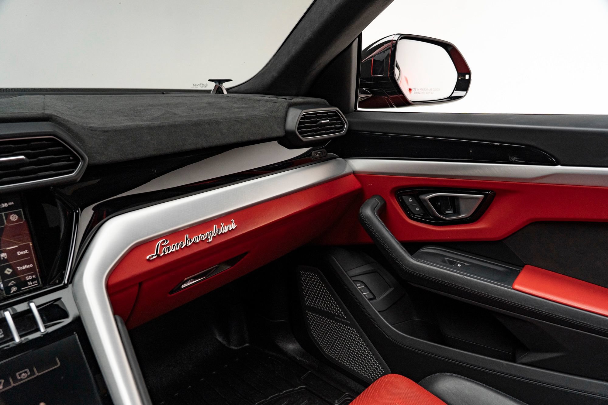 Used 2020 Lamborghini Urus AWD/4WD image 50