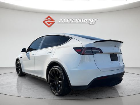 Used 2021 Tesla Model Y Long Range AWD/4WD image 5