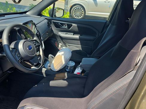 Used 2025 Subaru Forester Touring AWD/4WD image 5