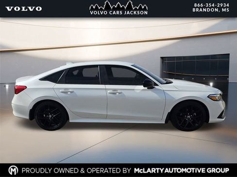 Used 2023 Honda Civic Sport image 3