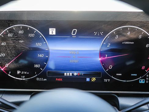 Used 2024 Mercedes-Benz GLC 300 4MATIC image 21