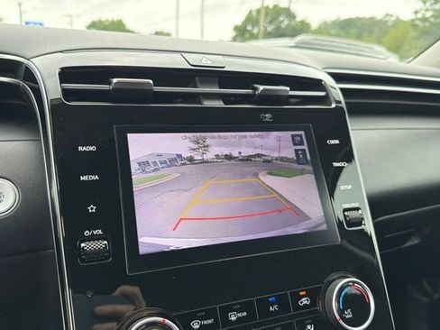 Certified 2023 Hyundai Tucson SEL FWD image 17