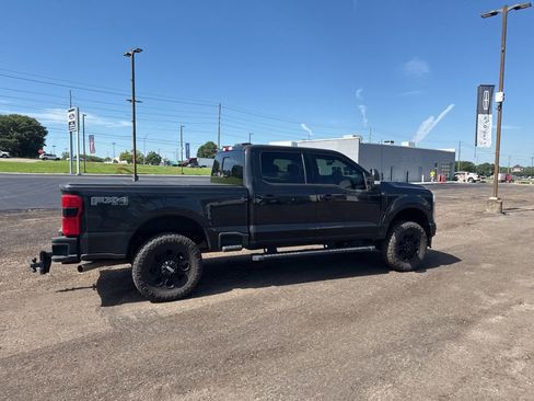 Used 2024 Ford F250 XLT w/ Black Appearance Package AWD/4WD image 13