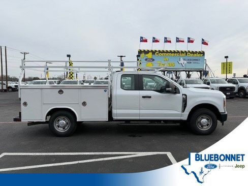 New 2026 Ford F250 XL image 1