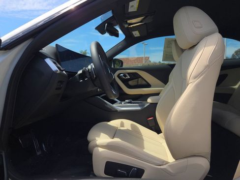 Used 2025 BMW 230i Coupe w/ M Sport Package RWD image 8