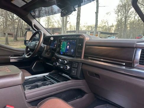 Used 2024 Ford F350 King Ranch w/ FX4 Off-Road Package image 12