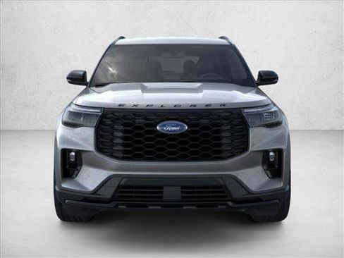 New 2026 Ford Explorer ST-Line w/ ST-Line Street Pack image 6
