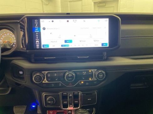 New 2026 Jeep Gladiator Mojave AWD/4WD image 12