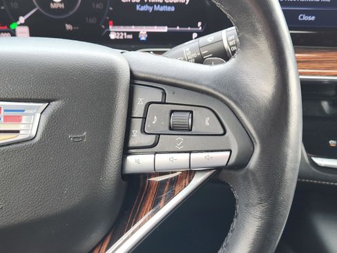 Used 2021 Cadillac Escalade Premium Luxury AWD/4WD image 30