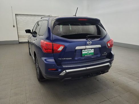 Used 2017 Nissan Pathfinder Platinum AWD/4WD image 6