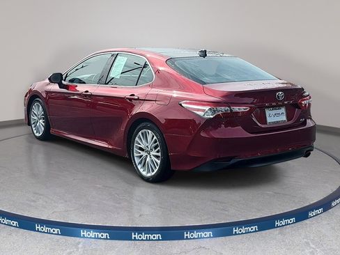 Used 2018 Toyota Camry XLE w/ Audio Package image 8