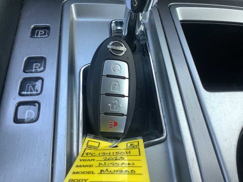 Used 2023 Nissan Murano SV image 19
