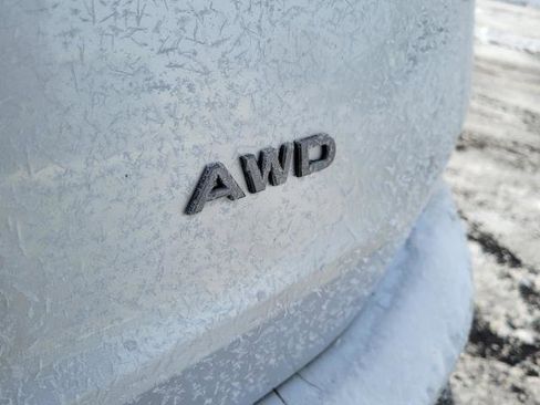 Used 2024 Nissan Rogue S image 27