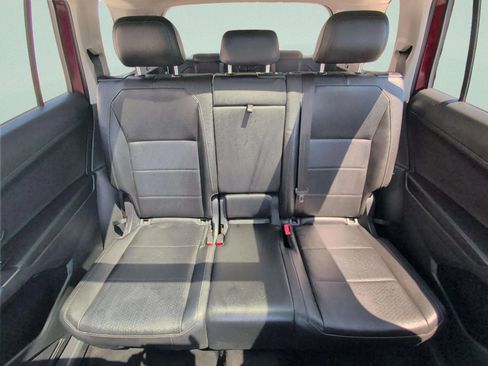 Used 2020 Volkswagen Tiguan SE w/ Panoramic Sunroof Package FWD image 32
