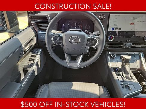 Used 2026 Lexus GX 550 w/ Accessory Package (2T) AWD/4WD image 13