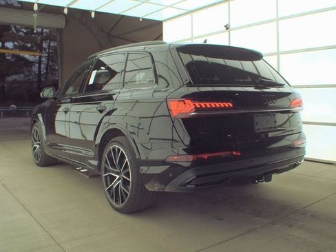 Used 2021 Audi Q7 3.0T Prestige image 15