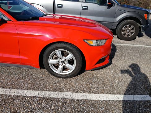 Used 2015 Ford Mustang Convertible image 6